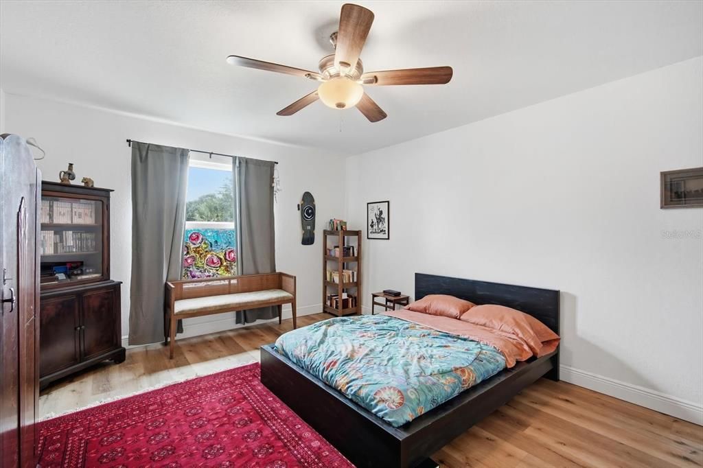 For Rent: $1,800 (3 beds, 2 baths, 1160 Square Feet)