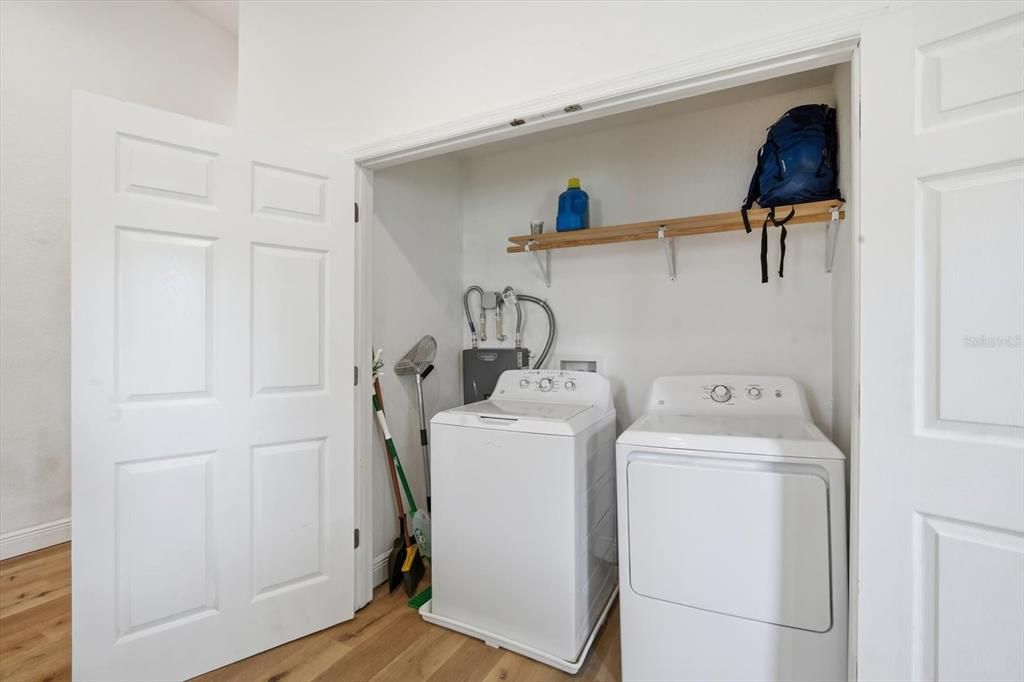 For Rent: $1,800 (3 beds, 2 baths, 1160 Square Feet)