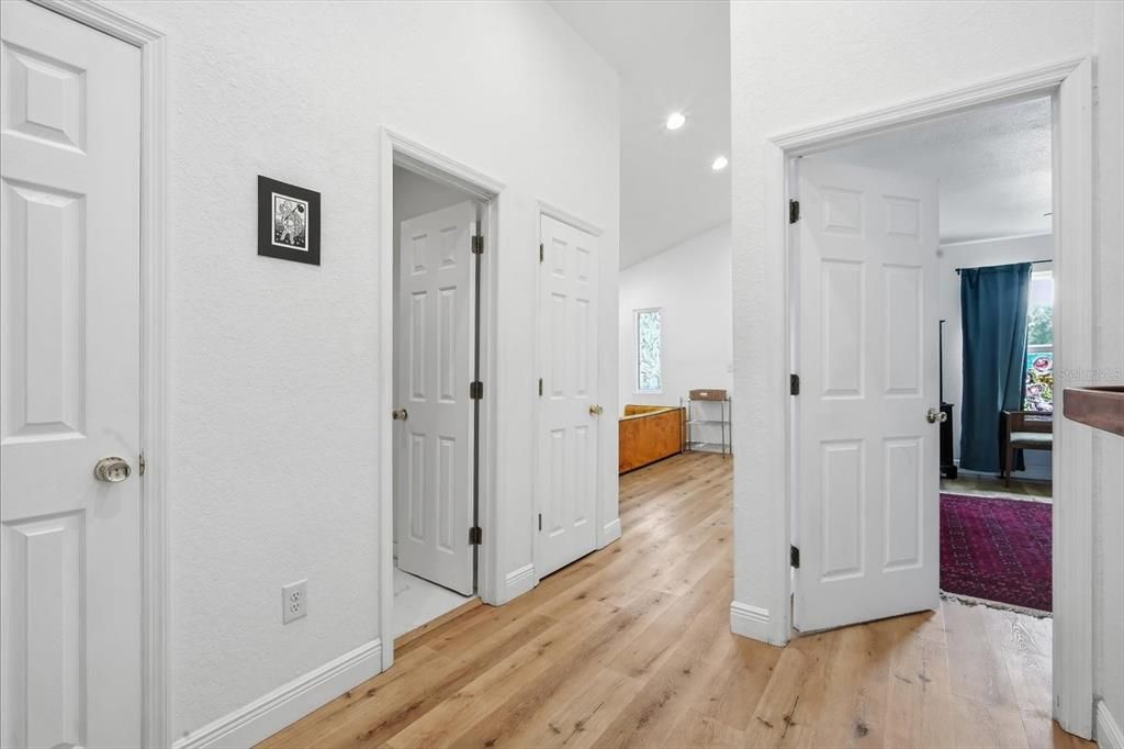 For Rent: $1,800 (3 beds, 2 baths, 1160 Square Feet)