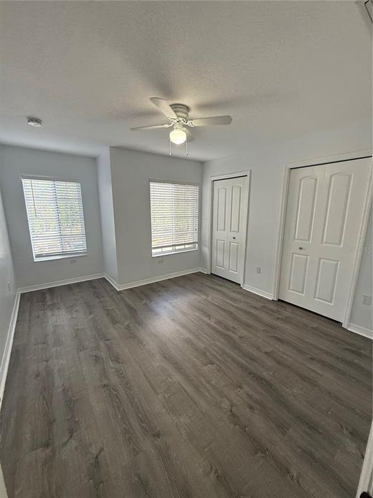 В аренду: $1,850 (2 спален, 2 ванн, 1429 Квадратных фут)