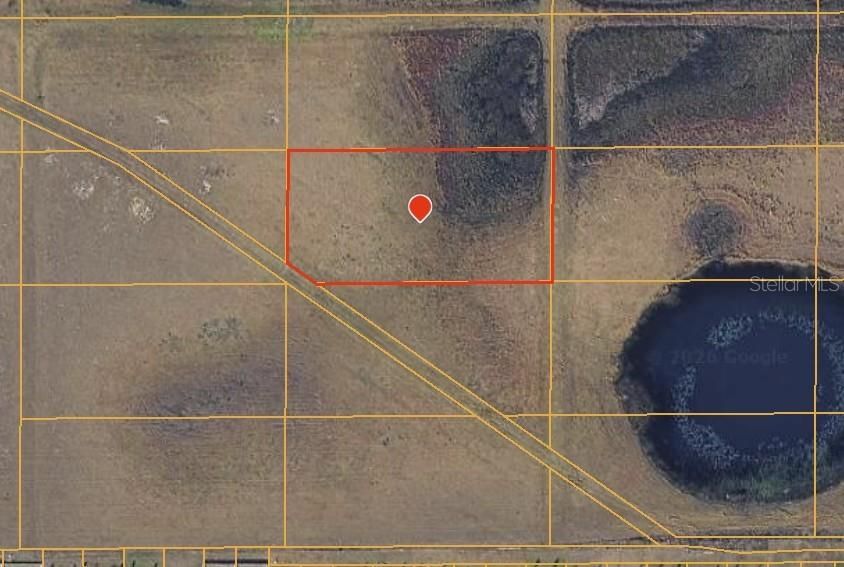 На продажу: $59,999 (4.83 acres)