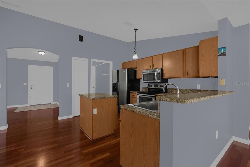 For Sale: $340,000 (3 beds, 2 baths, 1485 Square Feet)