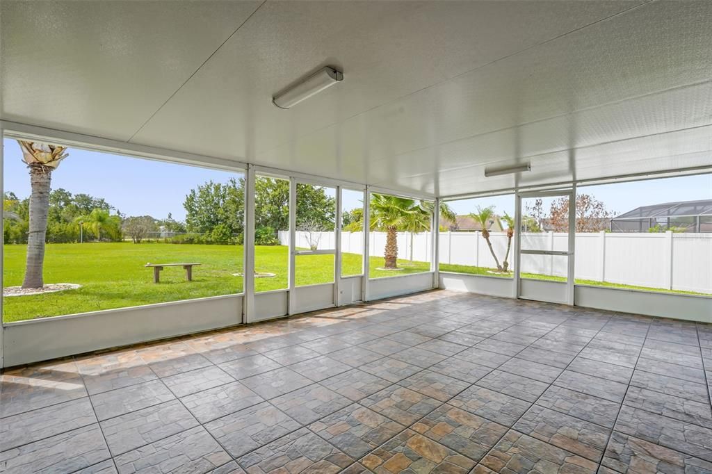 For Sale: $340,000 (3 beds, 2 baths, 1485 Square Feet)