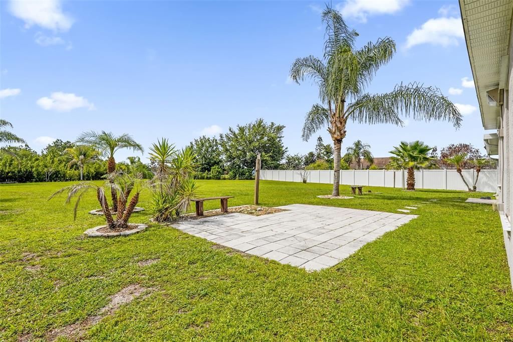 For Sale: $340,000 (3 beds, 2 baths, 1485 Square Feet)