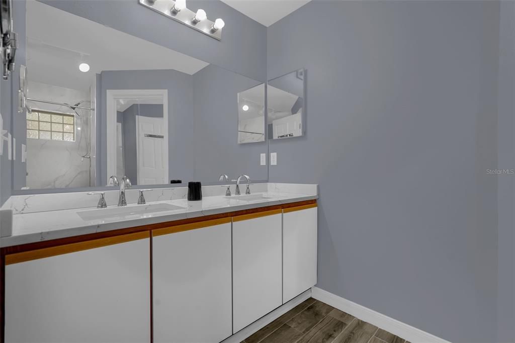 For Sale: $340,000 (3 beds, 2 baths, 1485 Square Feet)