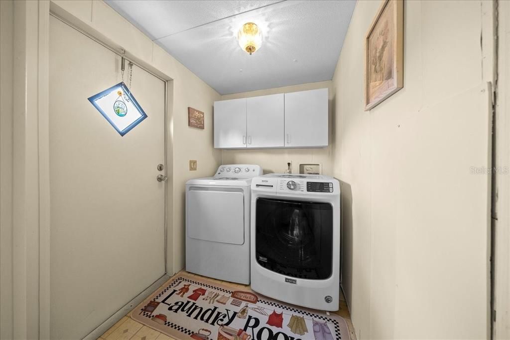 Под контрактом: $129,900 (3 спален, 2 ванн, 953 Квадратных фут)