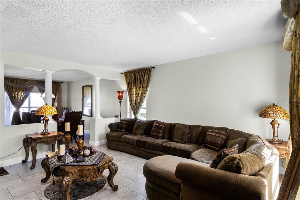 For Sale: $295,000 (4 beds, 2 baths, 2806 Square Feet)