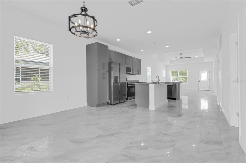For Sale: $425,000 (3 beds, 2 baths, 1625 Square Feet)