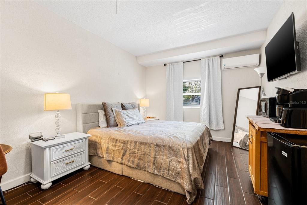 For Rent: $3,500 (3 beds, 2 baths, 1514 Square Feet)