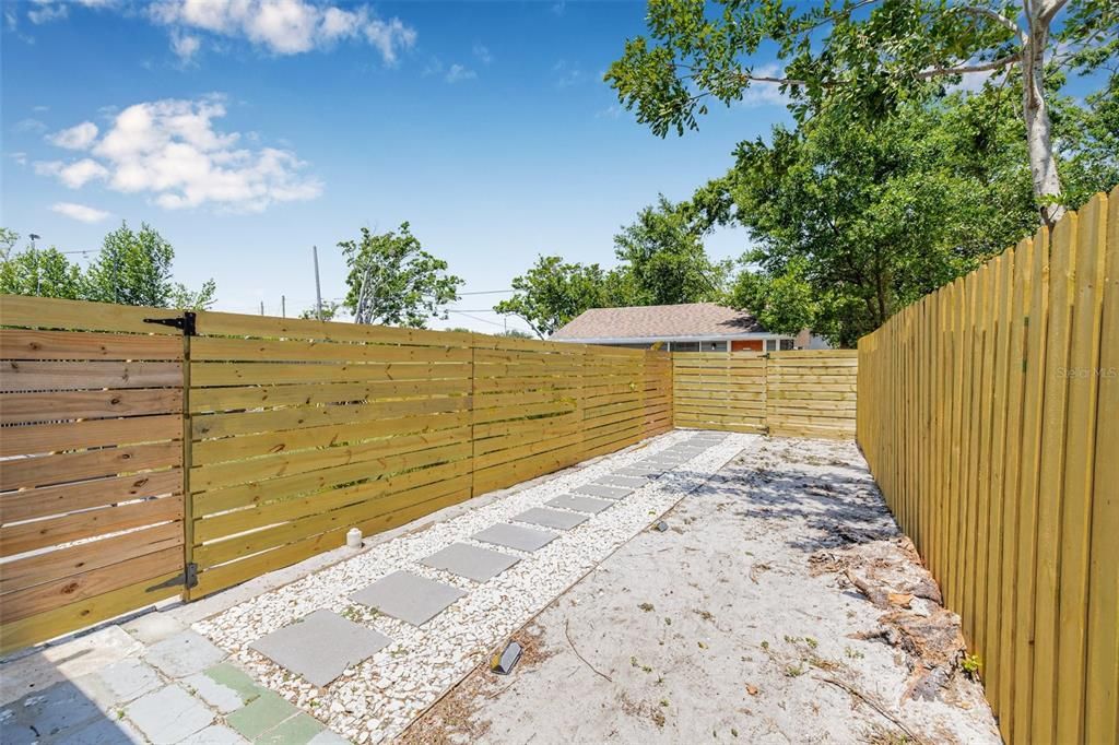 For Rent: $3,500 (3 beds, 2 baths, 1514 Square Feet)