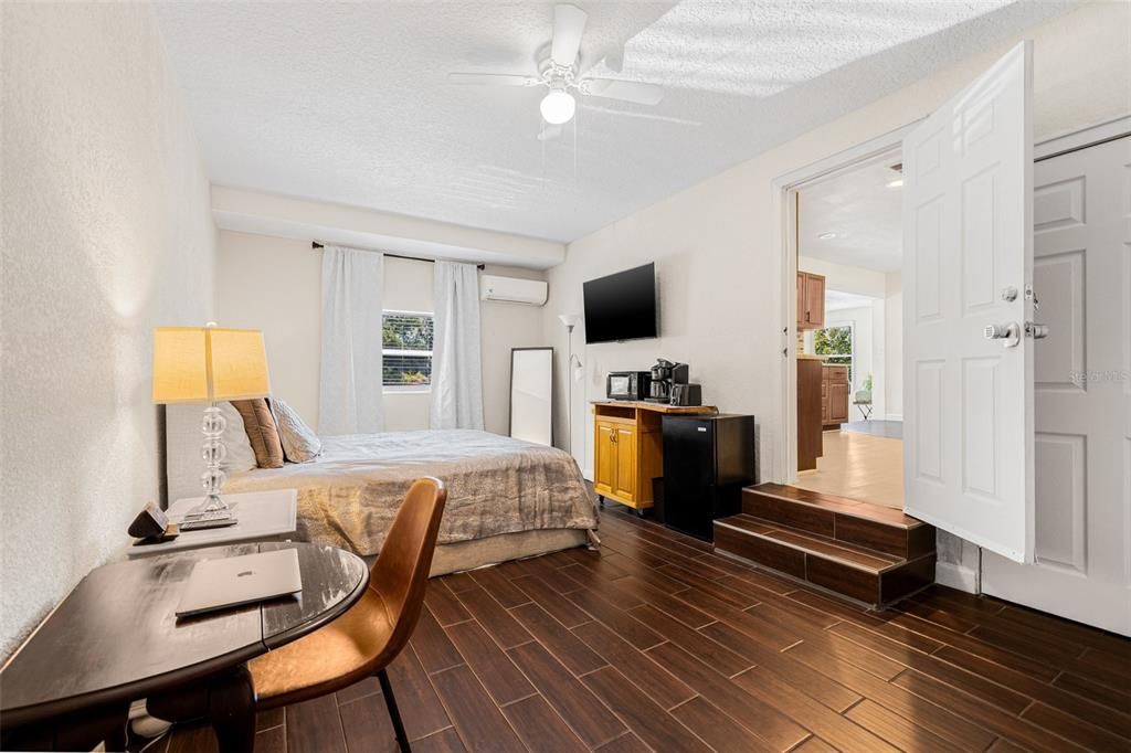 For Rent: $3,500 (3 beds, 2 baths, 1514 Square Feet)