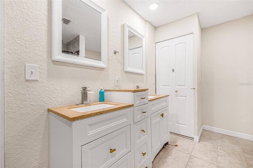 For Rent: $3,500 (3 beds, 2 baths, 1514 Square Feet)