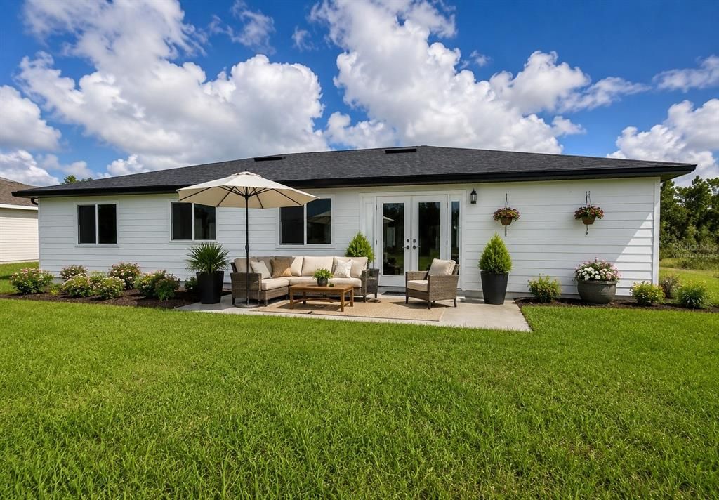 For Rent: $1,995 (4 beds, 2 baths, 1409 Square Feet)