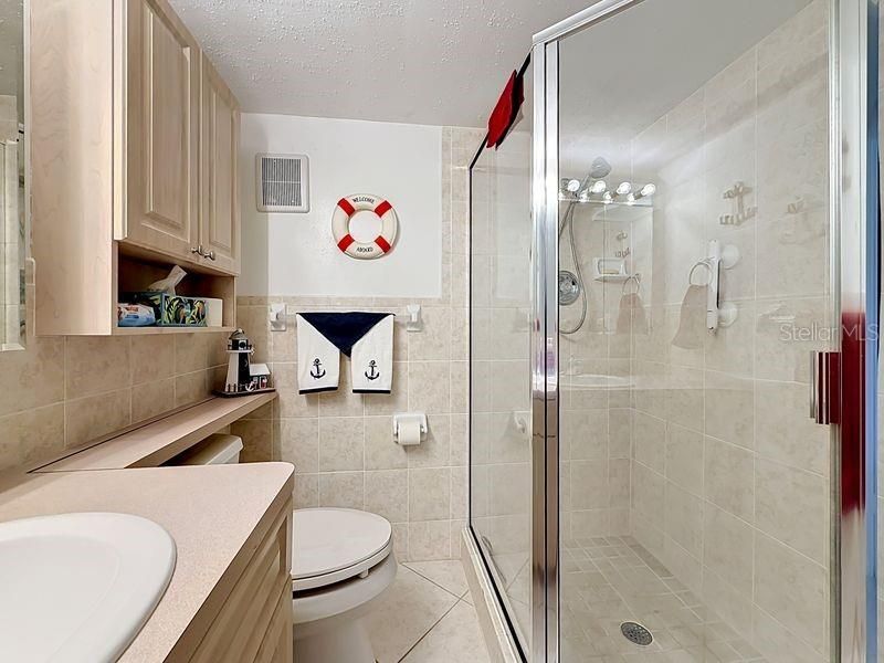 For Sale: $269,900 (2 beds, 2 baths, 1100 Square Feet)