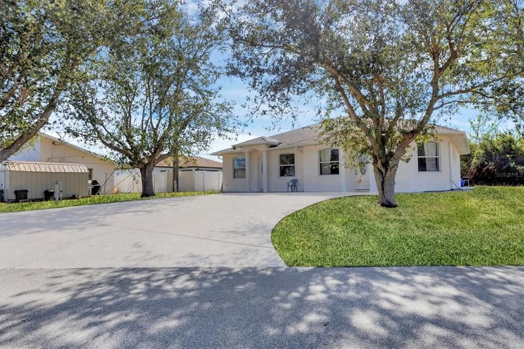 For Sale: $475,000 (4 beds, 0 baths, 2298 Square Feet)