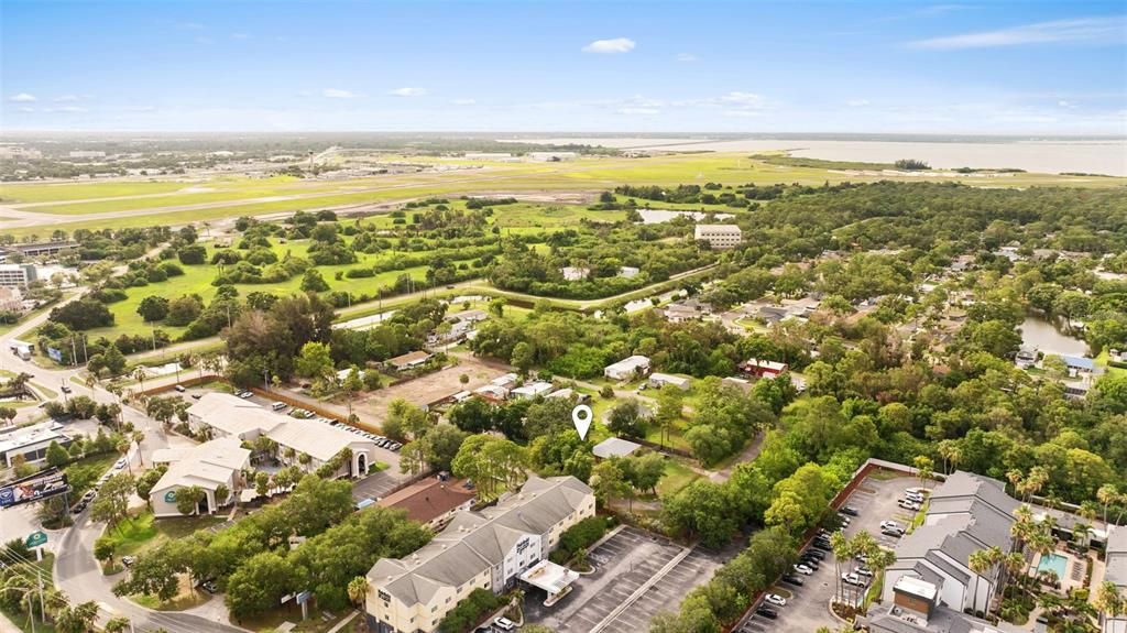 На продажу: $109,900 (0.11 acres)