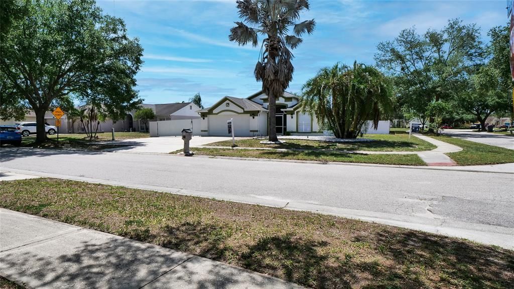 For Sale: $419,999 (3 beds, 2 baths, 1845 Square Feet)