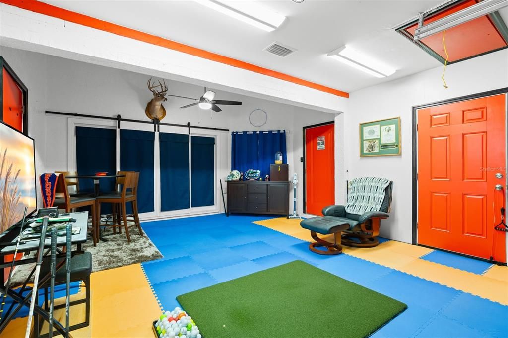 For Sale: $364,500 (2 beds, 2 baths, 2087 Square Feet)
