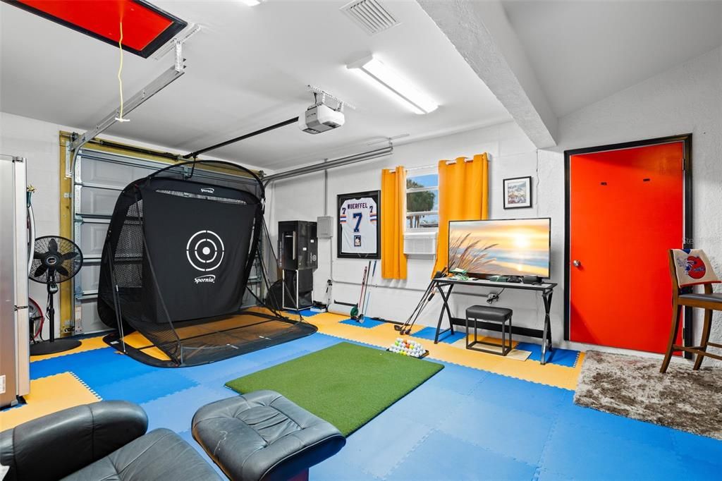 For Sale: $364,500 (2 beds, 2 baths, 2087 Square Feet)