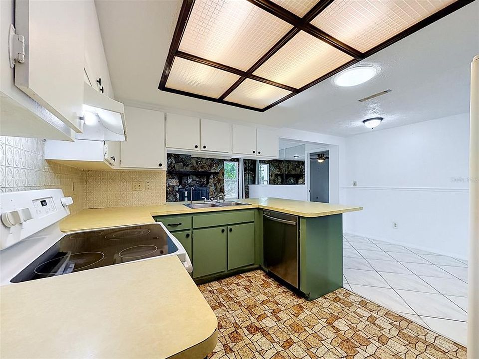 For Sale: $274,900 (3 beds, 2 baths, 1460 Square Feet)
