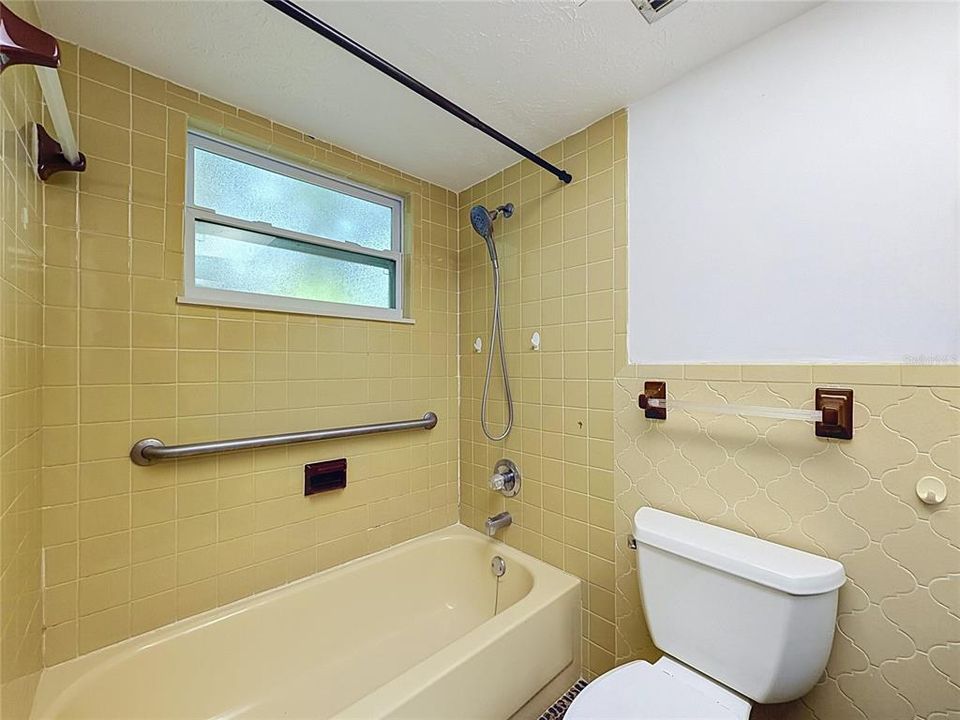 For Sale: $274,900 (3 beds, 2 baths, 1460 Square Feet)