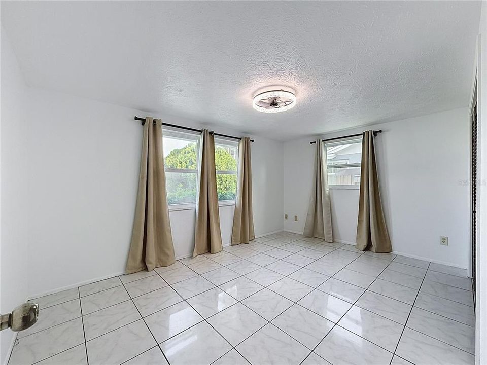 For Sale: $274,900 (3 beds, 2 baths, 1460 Square Feet)