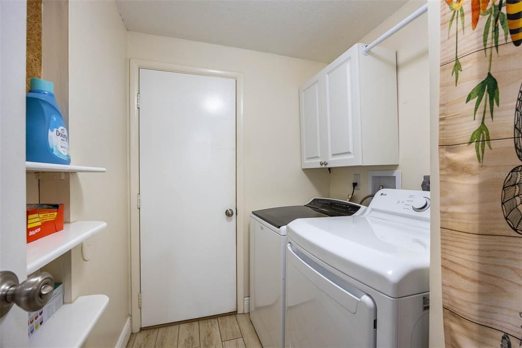 For Sale: $600,000 (3 beds, 2 baths, 1941 Square Feet)