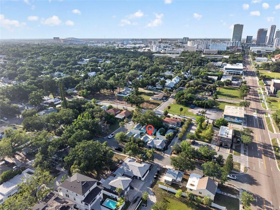 For Sale: $1,100,000 (0.23 acres)