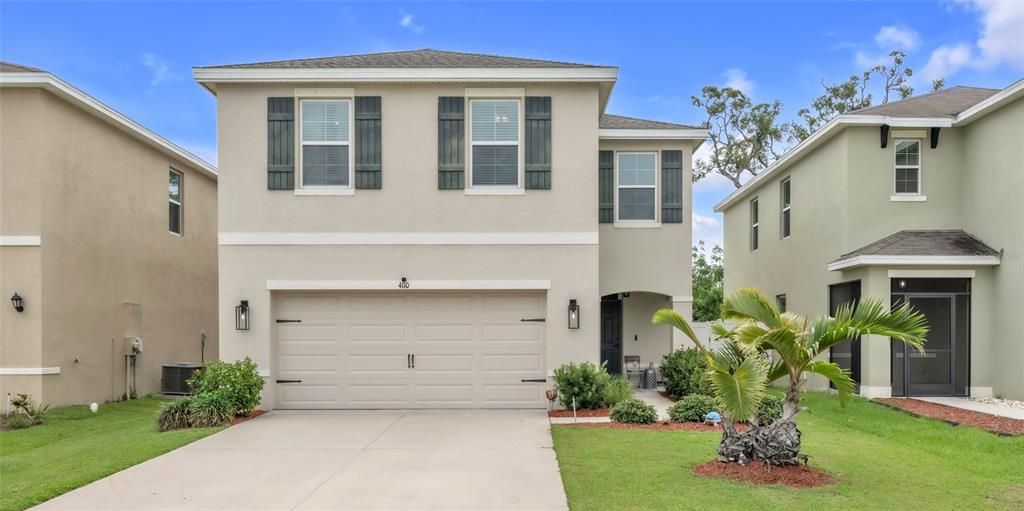 For Sale: $349,900 (4 beds, 2 baths, 2007 Square Feet)