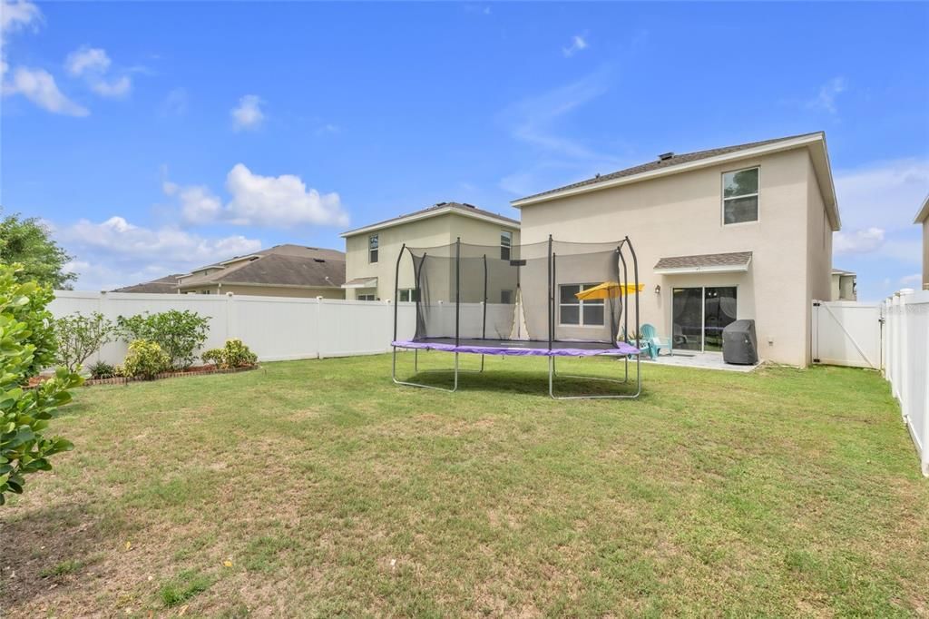 For Sale: $349,900 (4 beds, 2 baths, 2007 Square Feet)