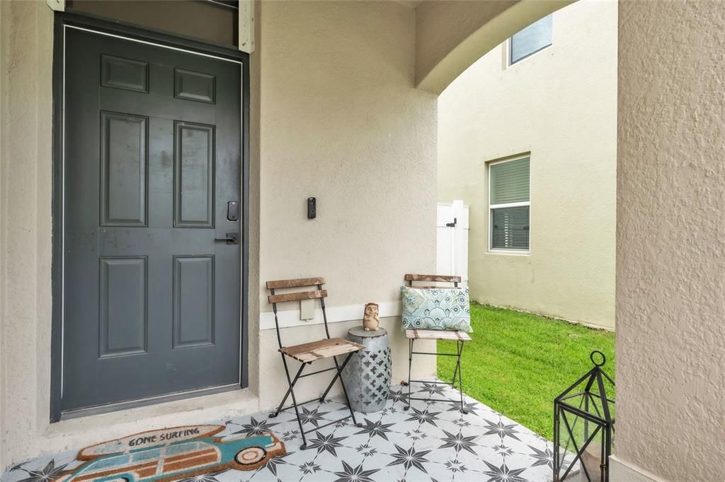 For Sale: $349,900 (4 beds, 2 baths, 2007 Square Feet)