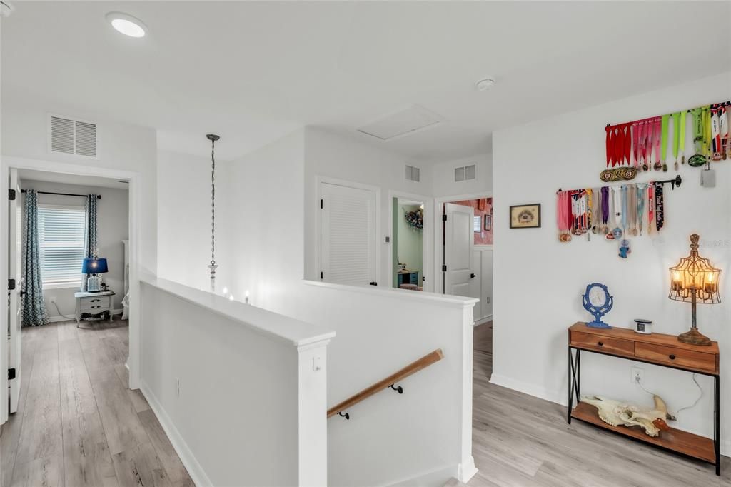 For Sale: $349,900 (4 beds, 2 baths, 2007 Square Feet)
