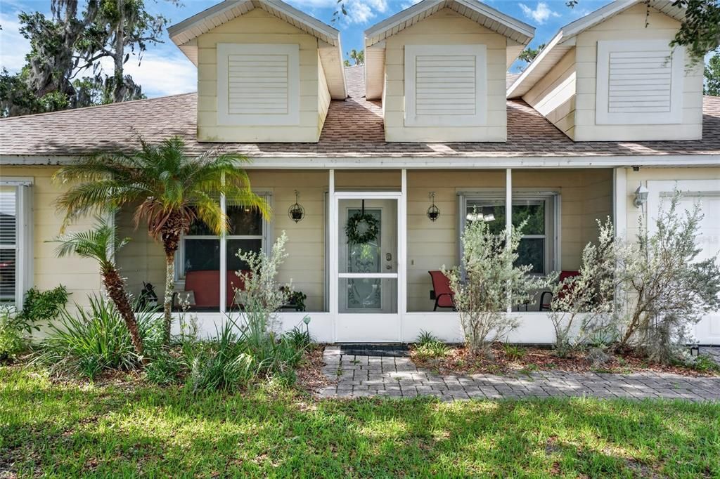 En Venta: $384,999 (4 camas, 2 baños, 1979 Pies cuadrados)