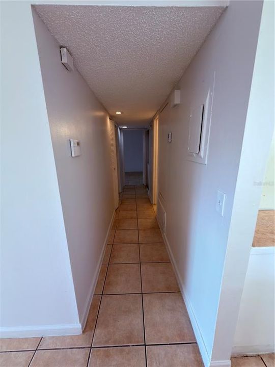 For Sale: $115,000 (2 beds, 2 baths, 1127 Square Feet)