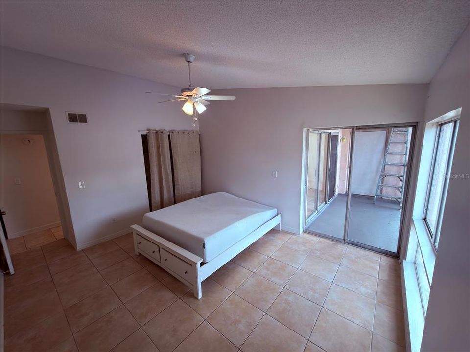 For Sale: $115,000 (2 beds, 2 baths, 1127 Square Feet)