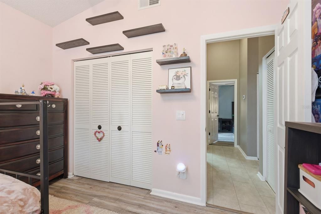 For Sale: $489,900 (3 beds, 2 baths, 1624 Square Feet)
