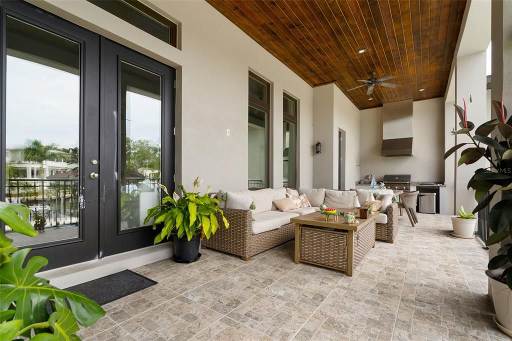 En Venta: $5,250,000 (5 camas, 5 baños, 5567 Pies cuadrados)
