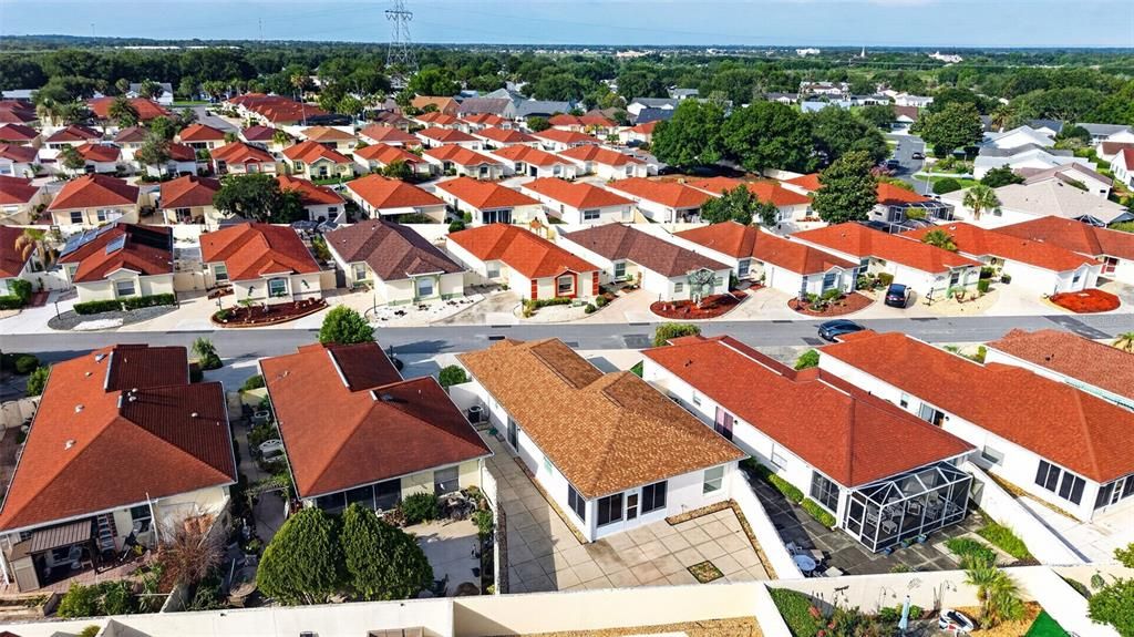 На продажу: $319,900 (2 спален, 2 ванн, 1118 Квадратных фут)
