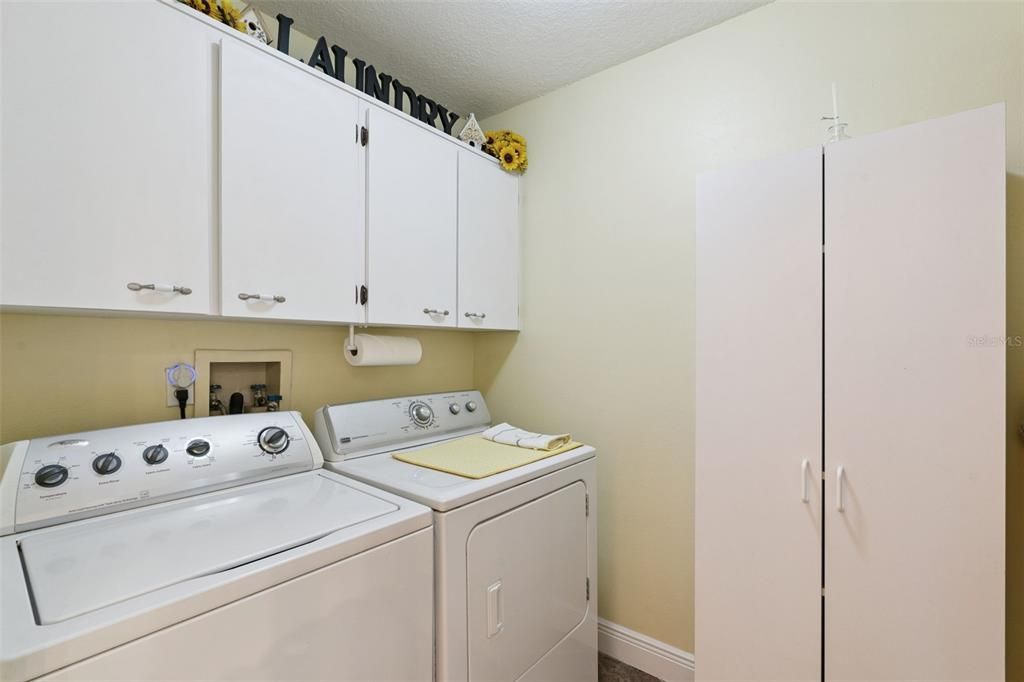 For Sale: $419,900 (3 beds, 2 baths, 1610 Square Feet)