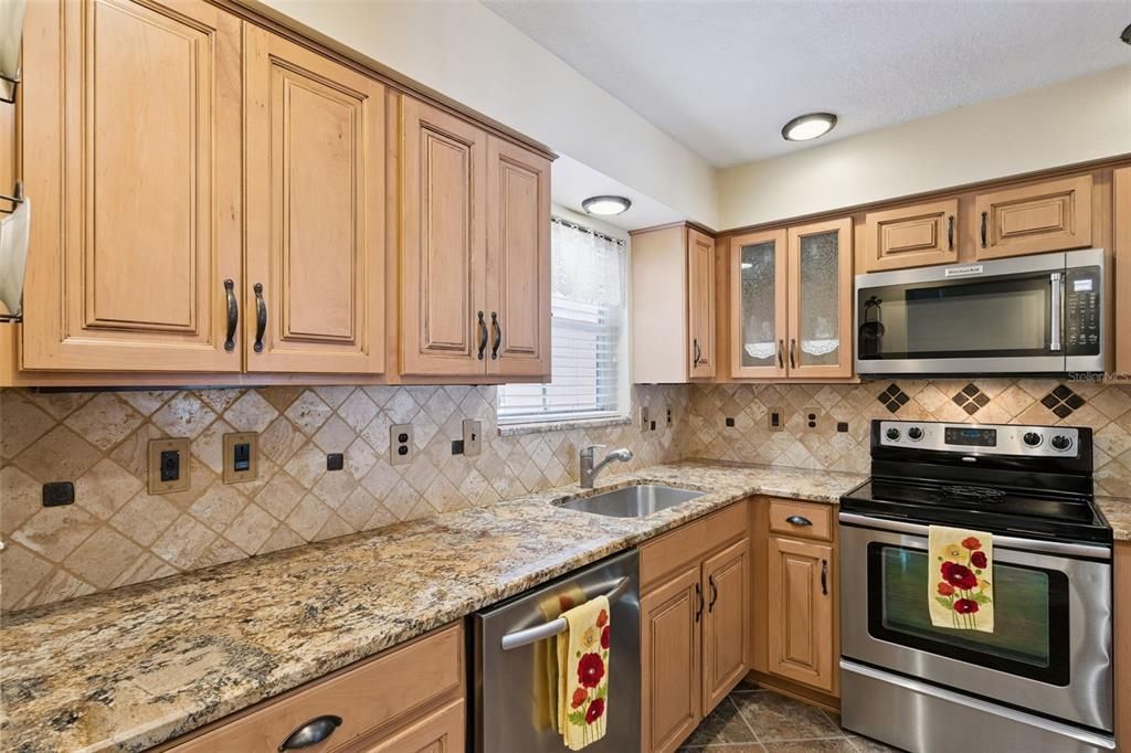 For Sale: $419,900 (3 beds, 2 baths, 1610 Square Feet)