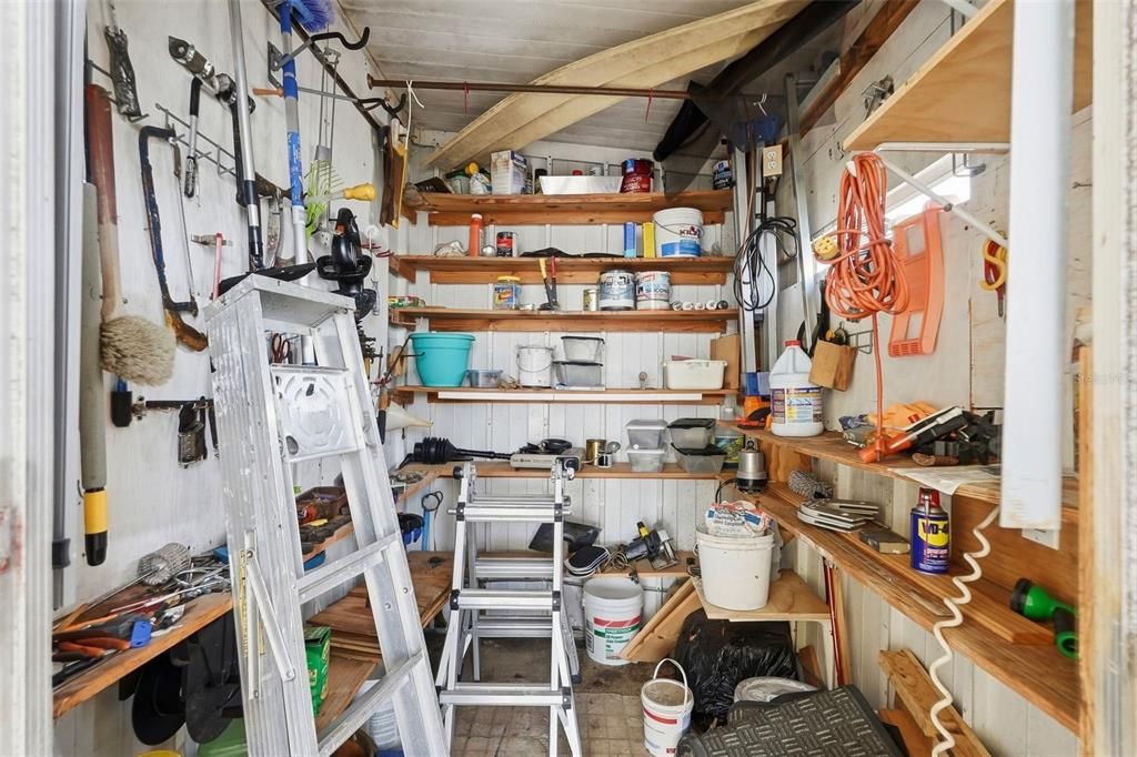 For Sale: $147,000 (2 beds, 2 baths, 1008 Square Feet)