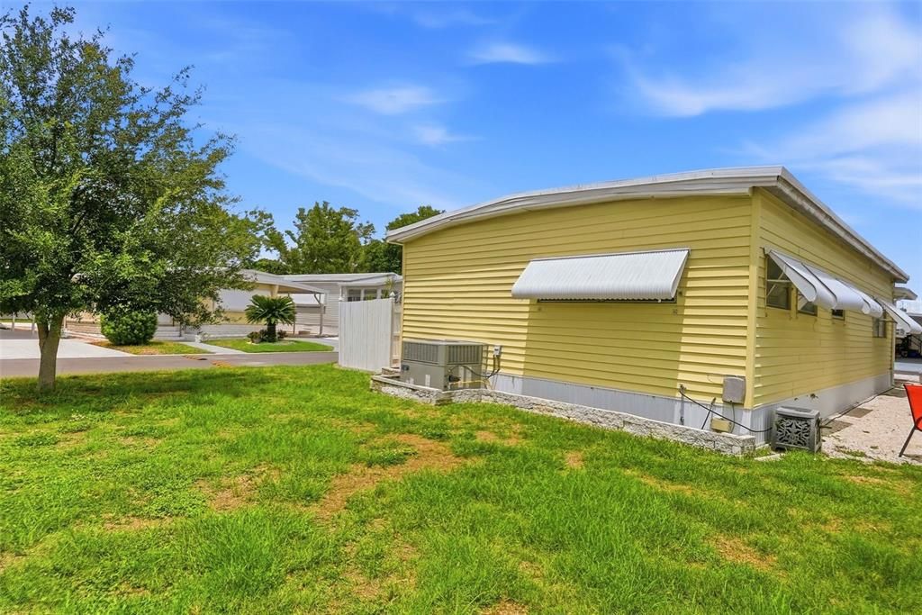 For Sale: $147,000 (2 beds, 2 baths, 1008 Square Feet)