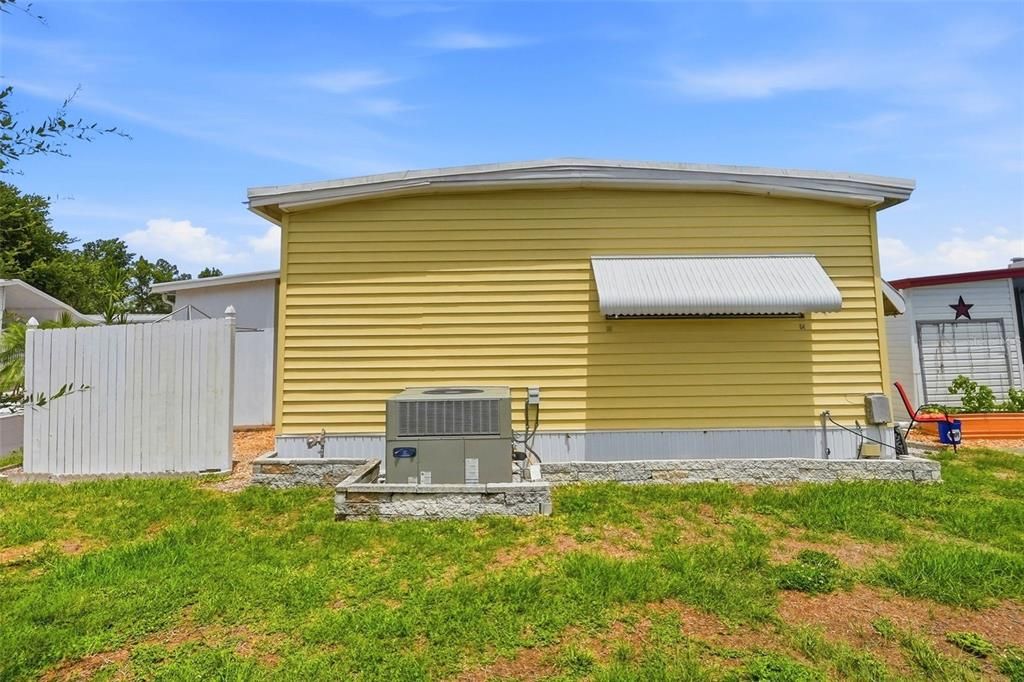 For Sale: $147,000 (2 beds, 2 baths, 1008 Square Feet)