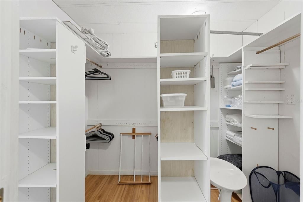 For Sale: $147,000 (2 beds, 2 baths, 1008 Square Feet)