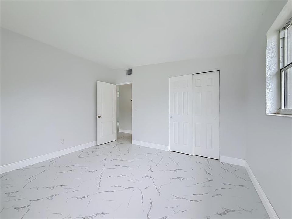For Sale: $299,900 (3 beds, 2 baths, 730 Square Feet)
