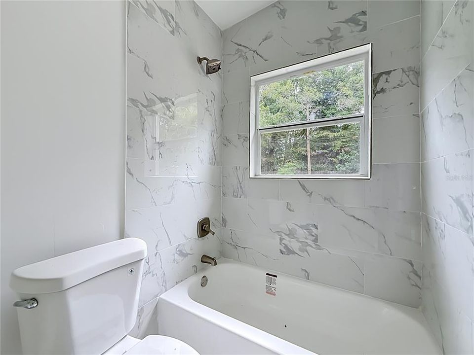 For Sale: $299,900 (3 beds, 2 baths, 730 Square Feet)