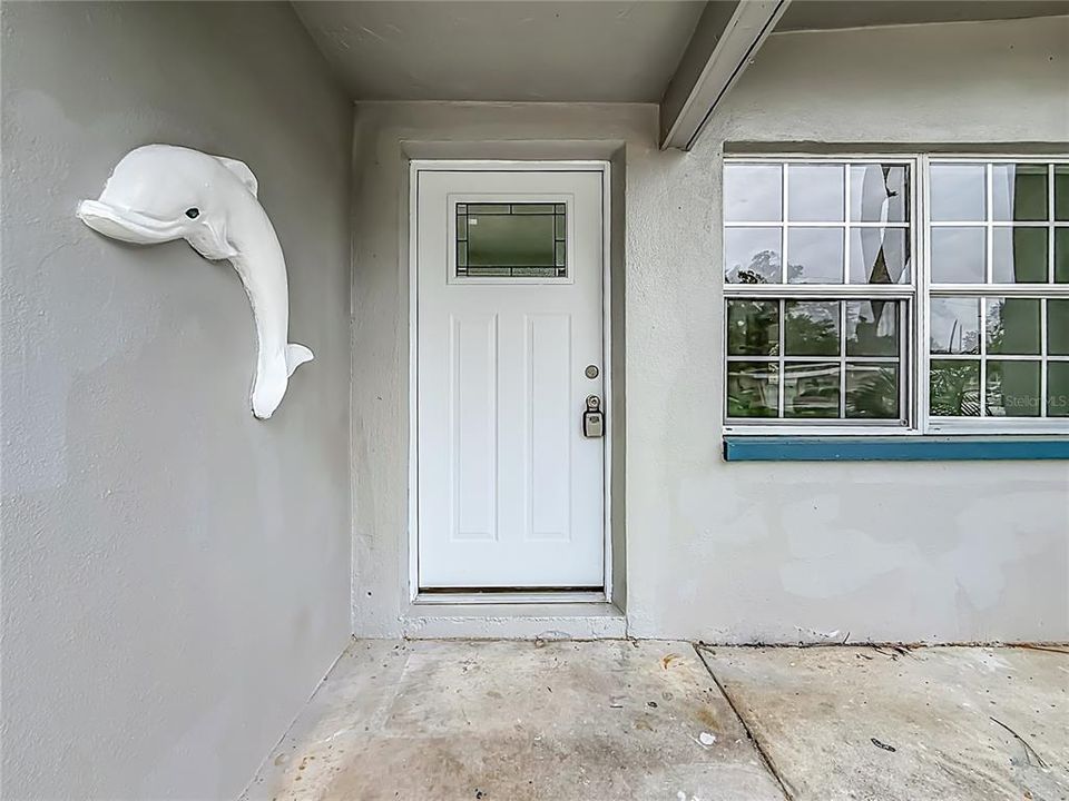 For Sale: $299,900 (3 beds, 2 baths, 730 Square Feet)