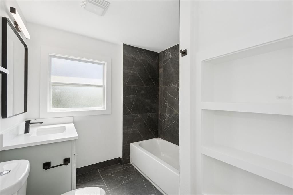 En Renta: $6,450 (6 camas, 5 baños, 3432 Pies cuadrados)