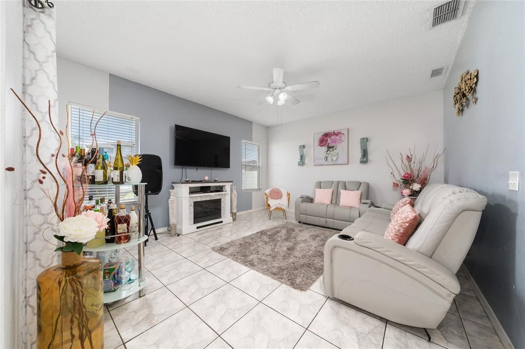 For Sale: $352,000 (4 beds, 3 baths, 2308 Square Feet)