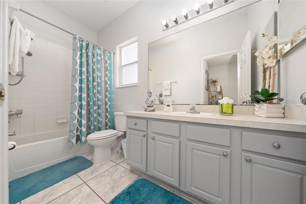 For Sale: $352,000 (4 beds, 3 baths, 2308 Square Feet)